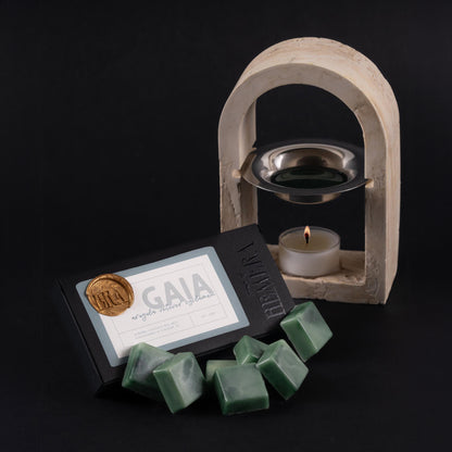 GAIA MELTS – The Earth’s Embrace